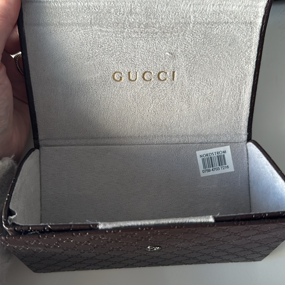 Gucci Sunglasses - Picture 8 of 8